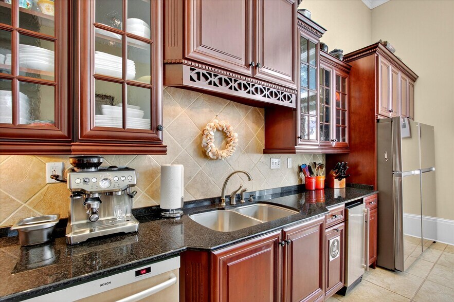 More Photos Of 1611 Glenn Swetman St, Biloxi Specialty For Sale