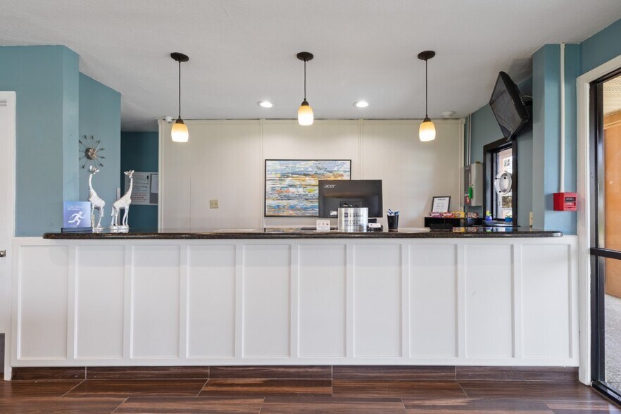 More Photos Of 1531 W Laurel Ave, Eunice Hotel For Sale