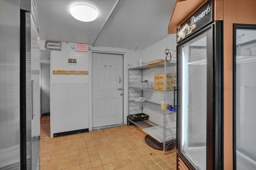 More Photos Of 16 Columbia Ave, Reading Restaurant For Sale