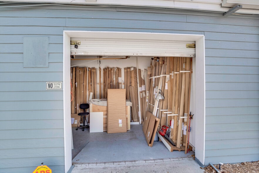 More Photos Of 2216 US 1, Vero Beach General Retail For Sale