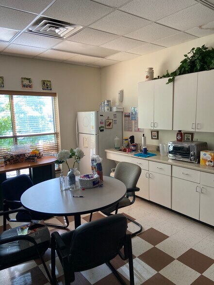 More Photos Of 25 Gateway Business Park Dr, Ringgold Freestanding For Sale