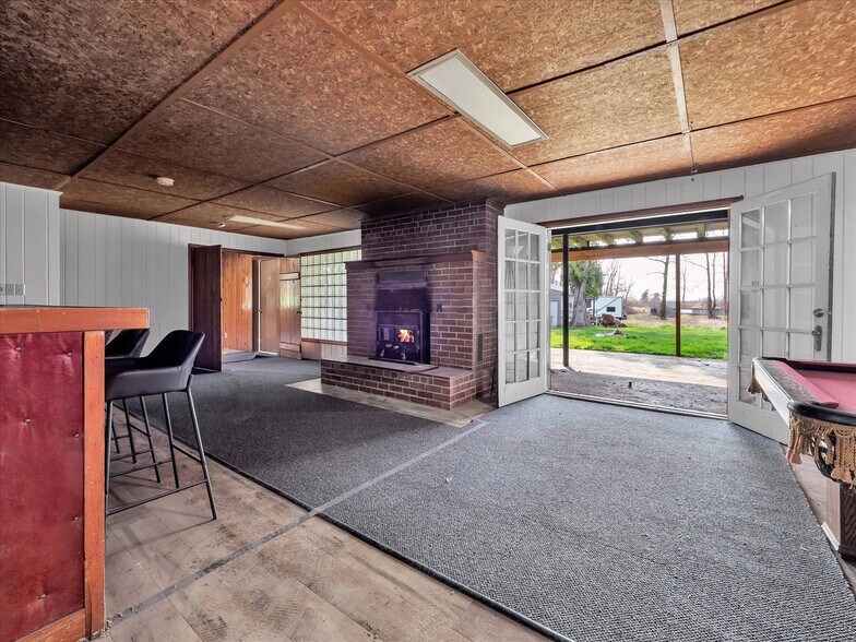 More Photos Of 5041 Guide Meridian, Bellingham Specialty For Sale