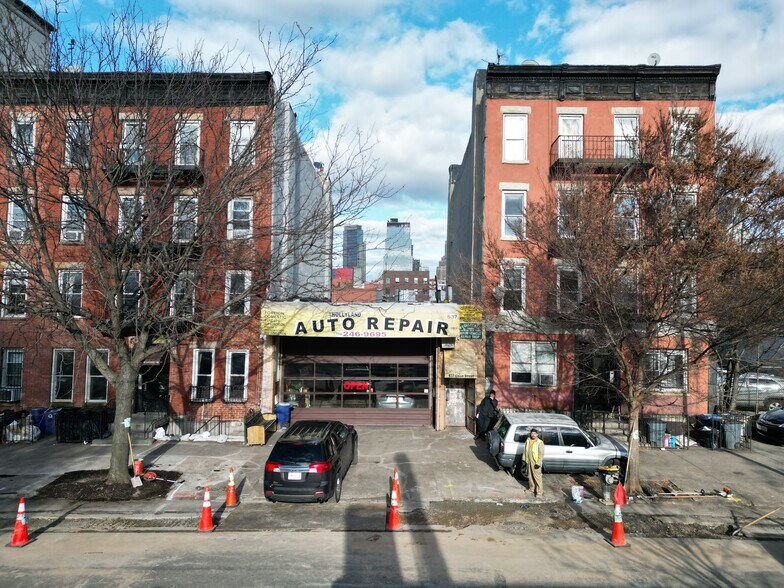 More Photos Of , Brooklyn Unknown For Sale