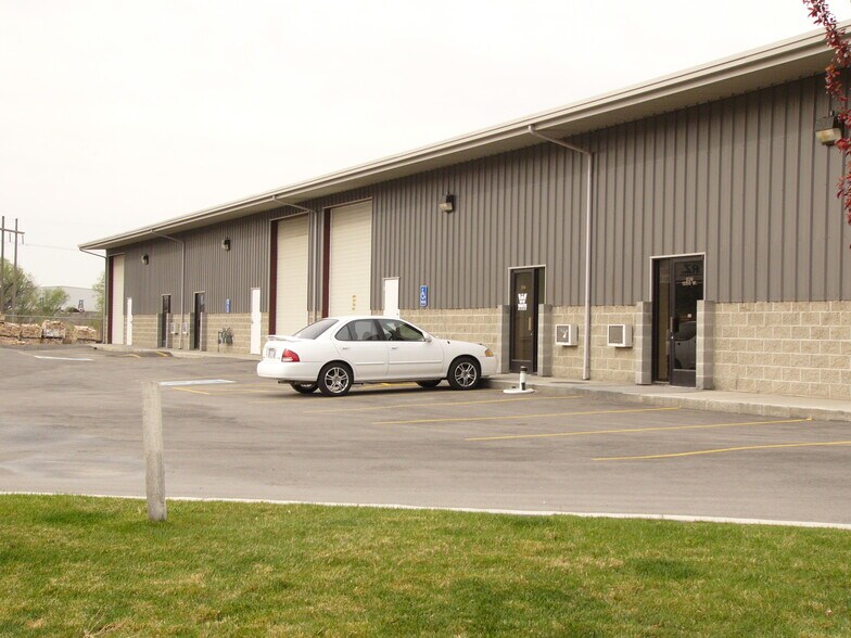 More Photos Of 220-236 S 1250 W, Lindon Manufacturing For Lease
