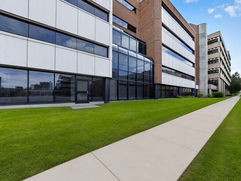 More Photos Of 1000 E Genesee St, Syracuse Medical For Lease