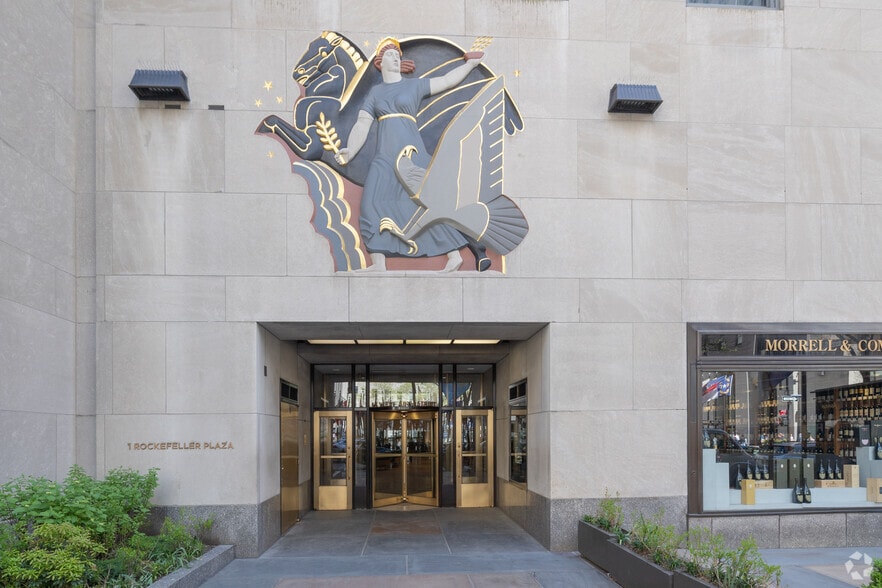 More Photos Of 1 Rockefeller Plaza, New York Office For Lease