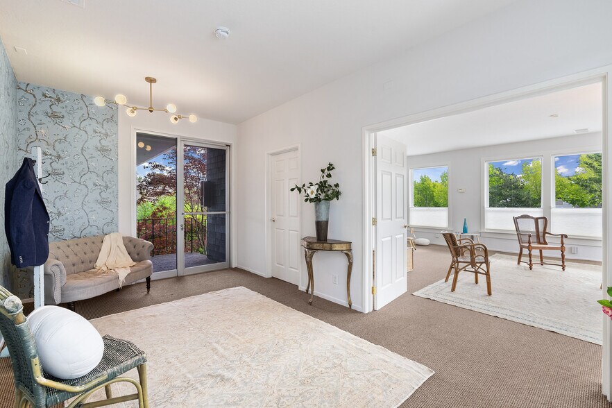 More Photos Of 125-131 Camino Alto, Mill Valley Office For Lease