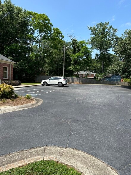 More Photos Of 577 SE Concord Rd, Smyrna Medical For Lease