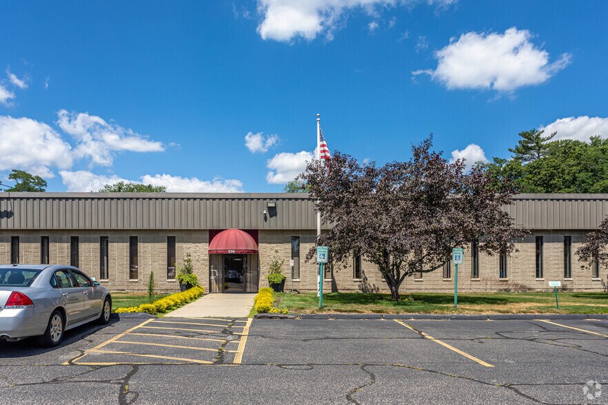 More Photos Of 530 Boston Post Rd, Wayland Research And Development For Sale