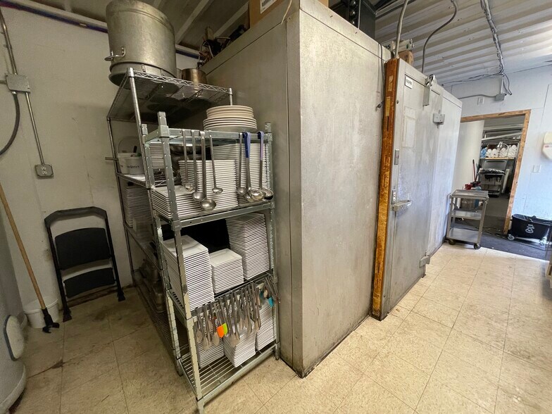 More Photos Of 201 E Main St, Hinton Restaurant For Sale