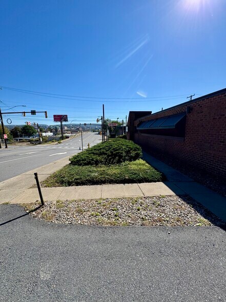 More Photos Of 397 N 9th Ave, Scranton Medical For Sale