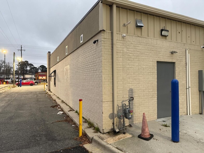 More Photos Of 4820 Augusta Rd, Garden City Freestanding For Lease