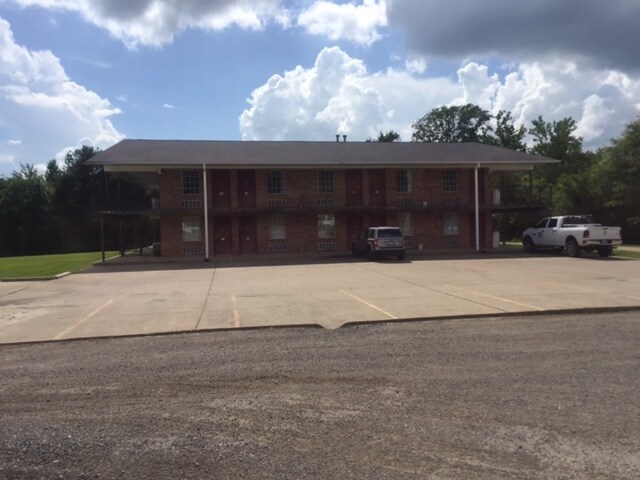 More Photos Of 201 Unity Rd, Crossett Hotel For Sale