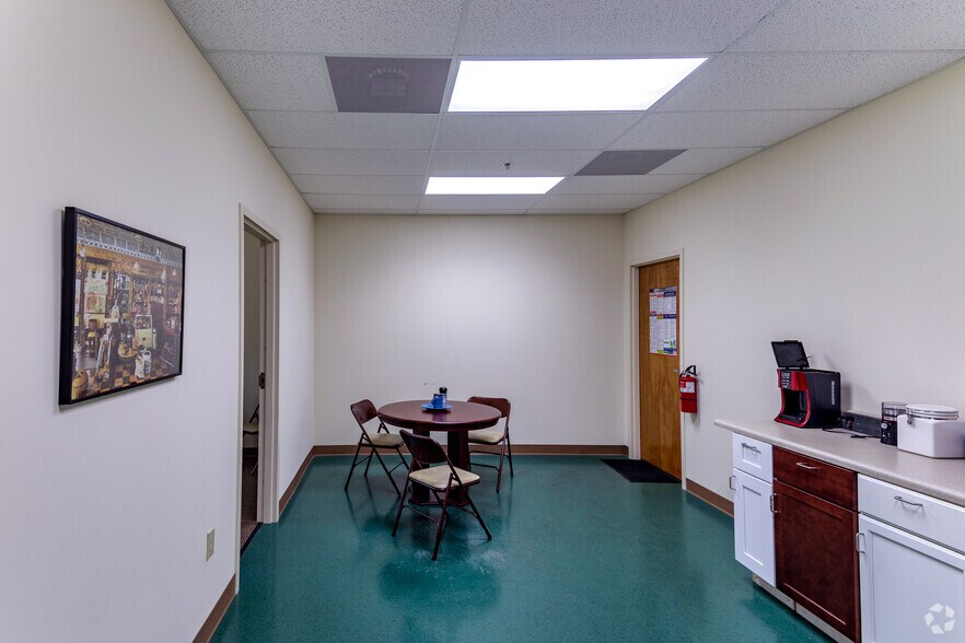 More Photos Of 9499 Old Bailes Rd, Fort Mill Light Distribution For Lease