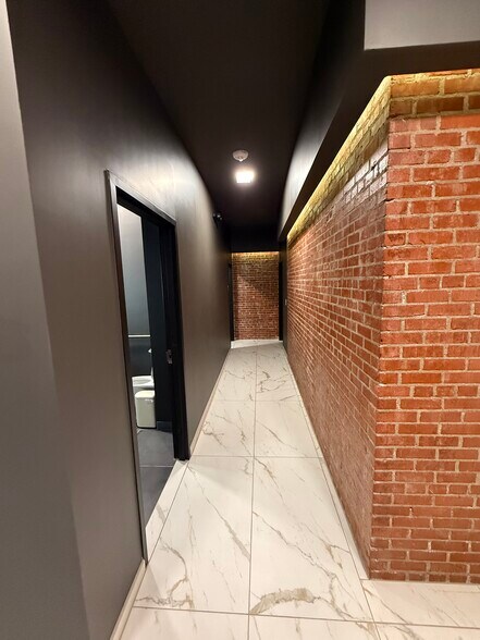 More Photos Of 320 Texas Ave, El Paso Office For Lease