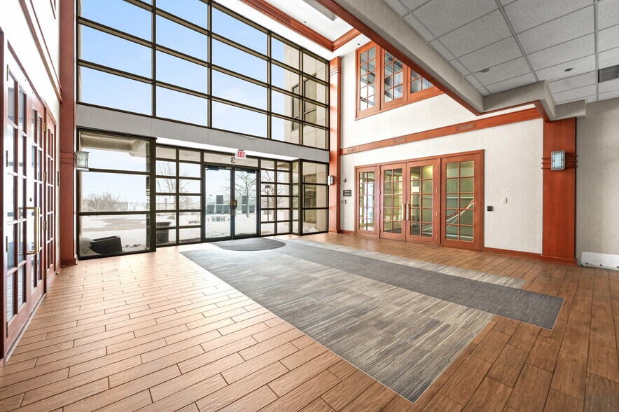 More Photos Of 3 Crowne Point Ct, Sharonville Office For Sale