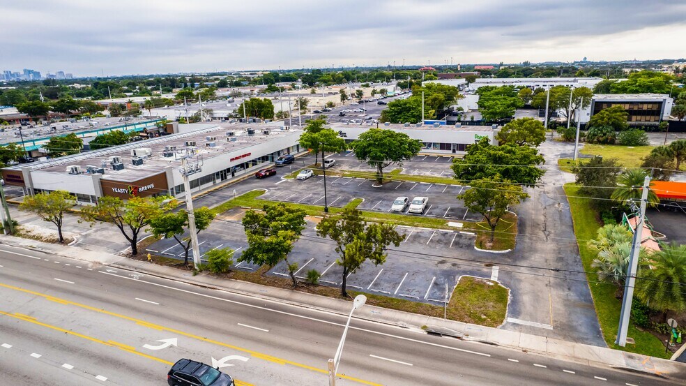 More Photos Of 3908 NW 19th St, Lauderhill Storefront For Sale