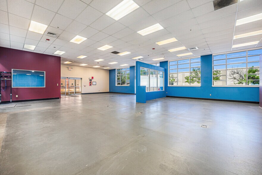 More Photos Of 7950 W Colfax Ave, Lakewood General Retail For Sale