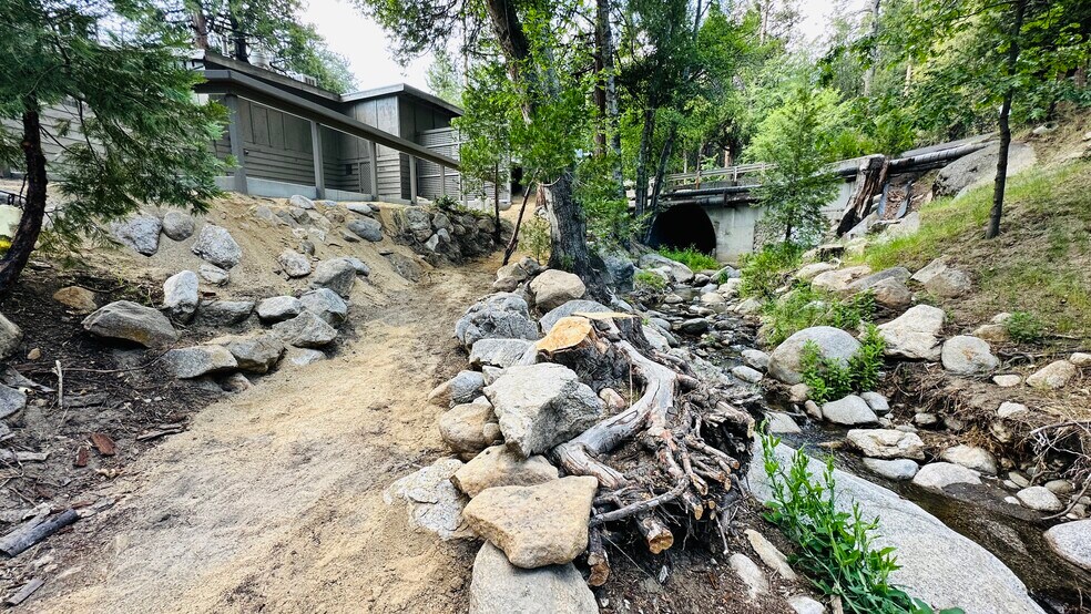 More Photos Of 54905 N Circle Dr, Idyllwild-Pine Cove Restaurant For Sale