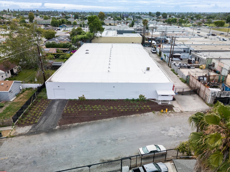 More Photos Of 2728 N Slater Ave, Compton Warehouse For Lease