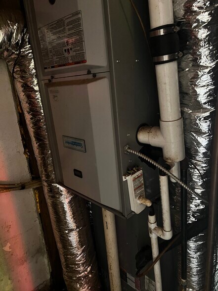 More Photos Of 451 N Wilson Rd, Radcliff Freestanding For Sale