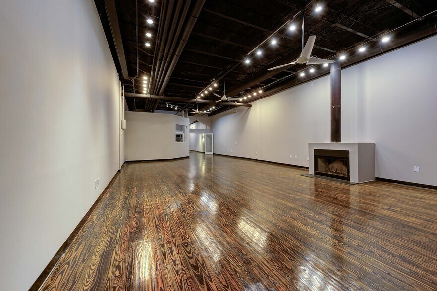 More Photos Of 1210 W Clay St, Houston Loft Creative Space For Lease