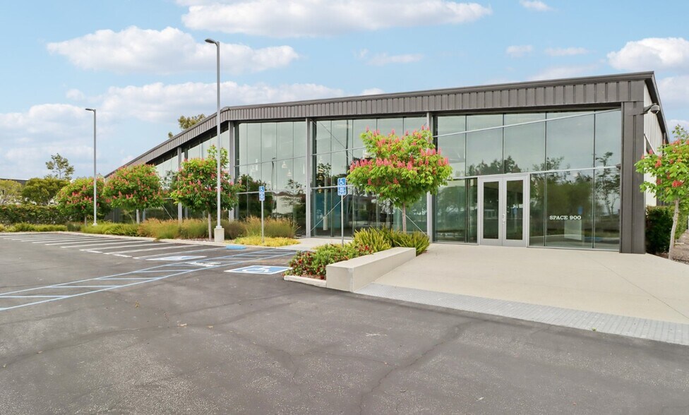 Primary Photo Of 13031 W Jefferson Blvd, Los Angeles Loft Creative Space For Lease