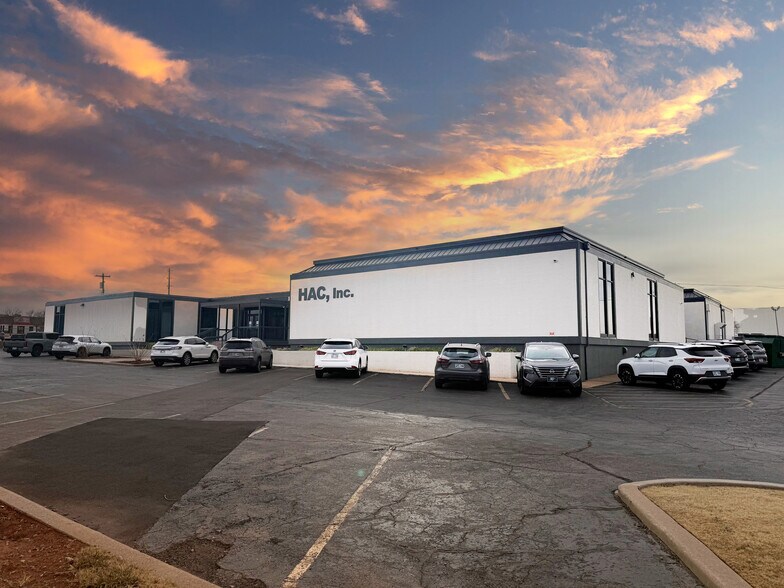 Primary Photo Of 390 NE 36th St, Oklahoma City Office For Sale