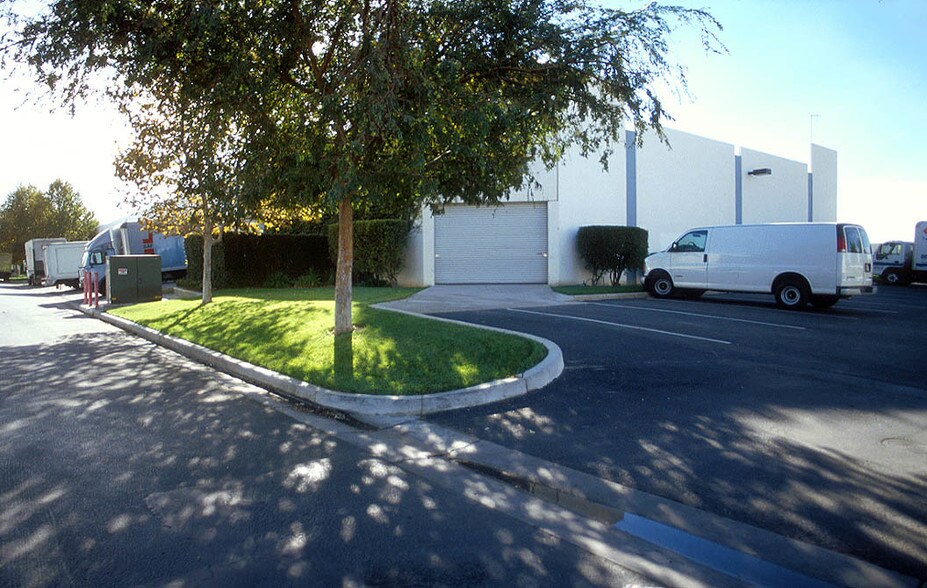 More Photos Of 783 Palmyrita Ave, Riverside Light Manufacturing For Lease