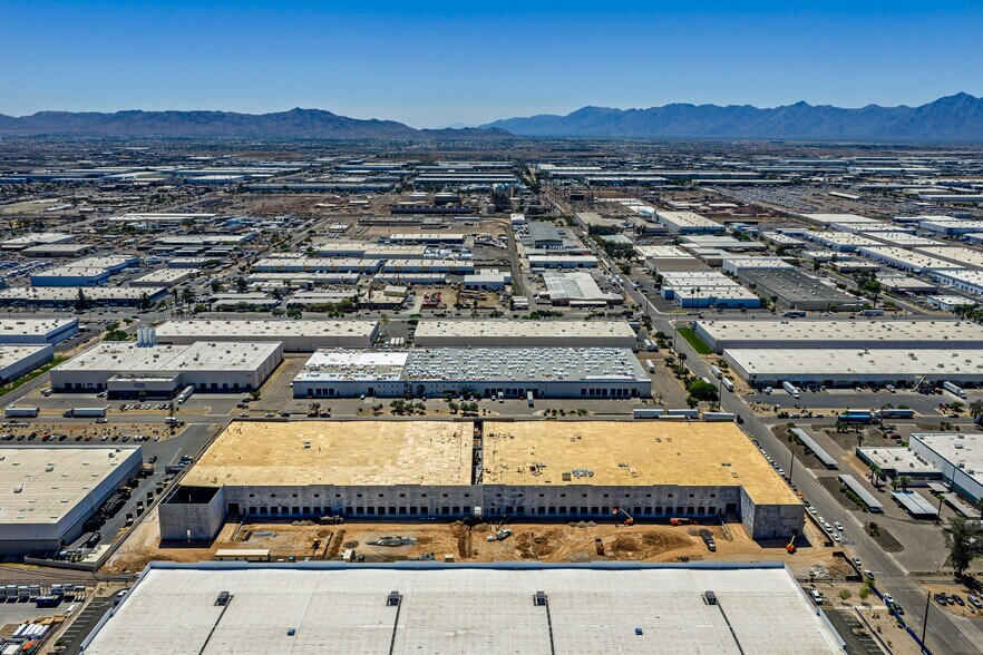 More Photos Of 431 N 47th Ave, Phoenix Warehouse For Lease