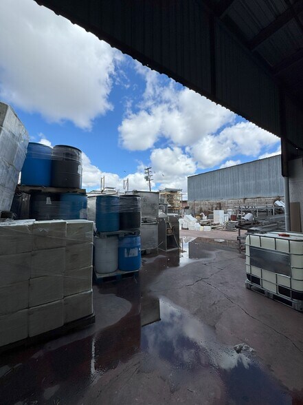 More Photos Of 1833 E Hedges Ave, Fresno Warehouse For Sale