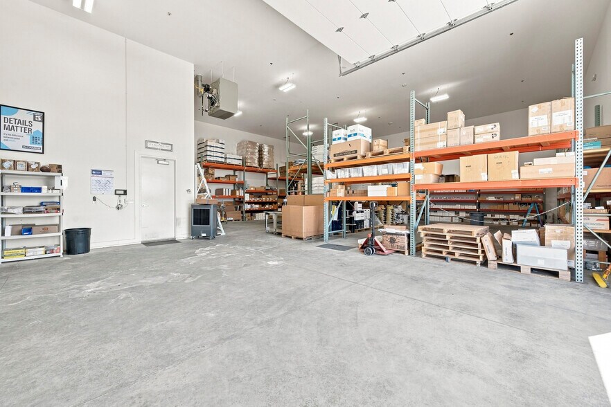 More Photos Of 2220 Taxi Way, Prescott Industrial For Sale