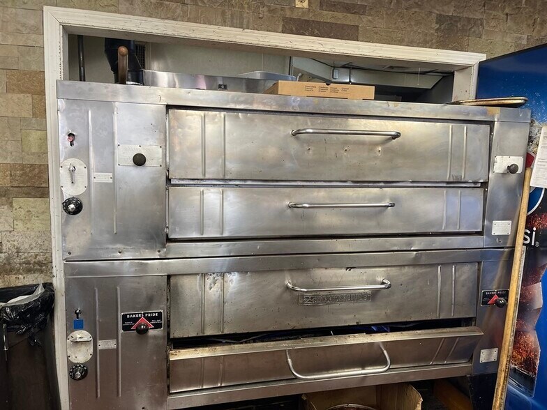 More Photos Of 1282 Park St, Attleboro Restaurant For Sale