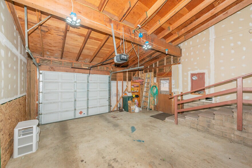 More Photos Of 30890 CA-3, Weaverville Office For Sale