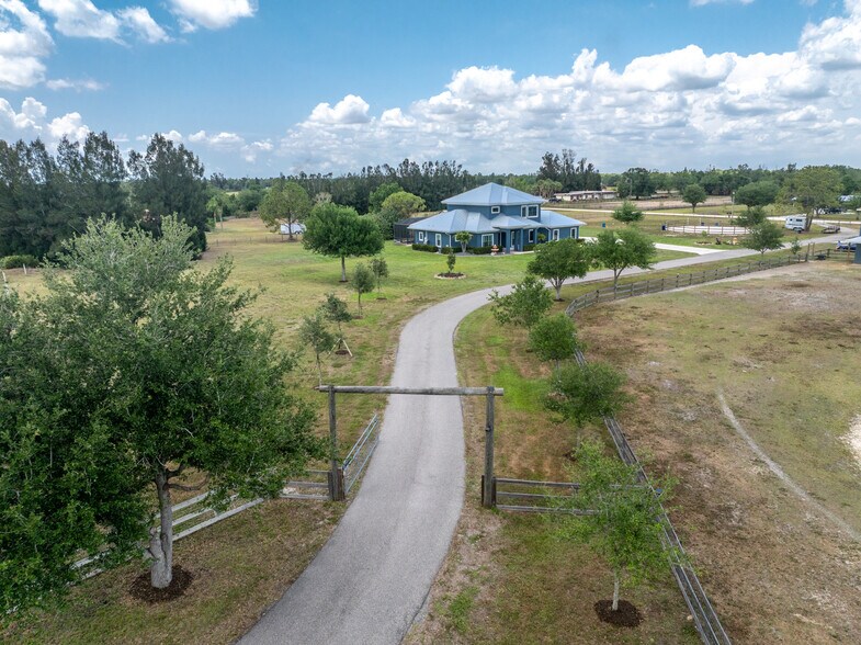 More Photos Of 30445 Turtle Dove Ln, Punta Gorda Specialty For Sale