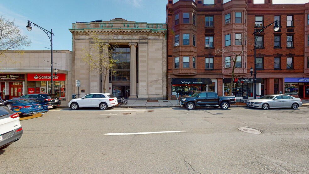 More Photos Of 1341 Beacon St, Brookline Freestanding For Lease