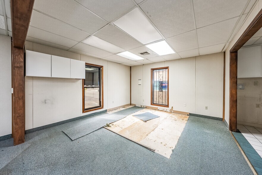 More Photos Of 927 O St, Firebaugh Healthcare For Sale