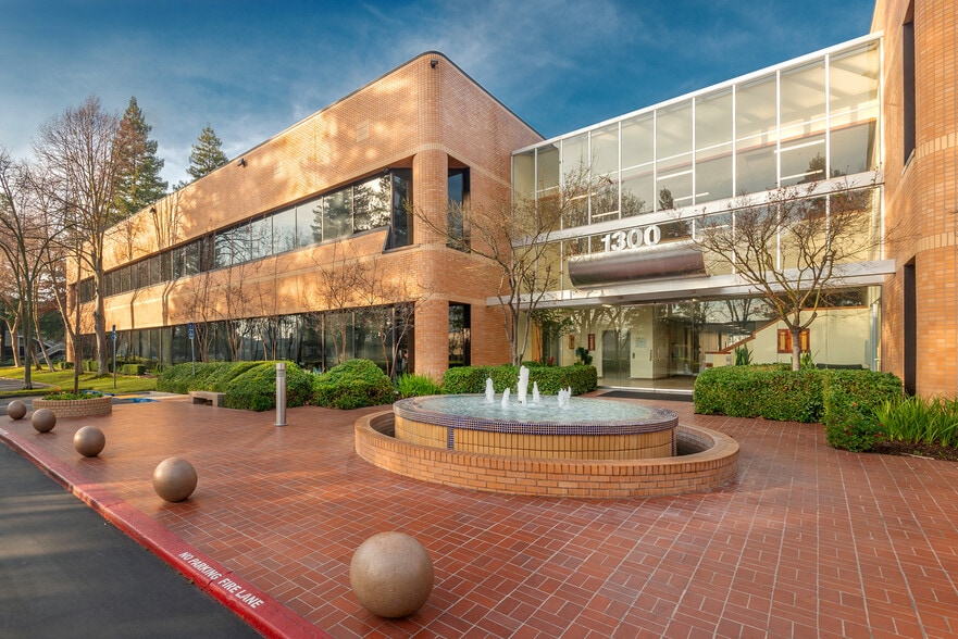 More Photos Of 1300 National Dr, Sacramento Office For Lease