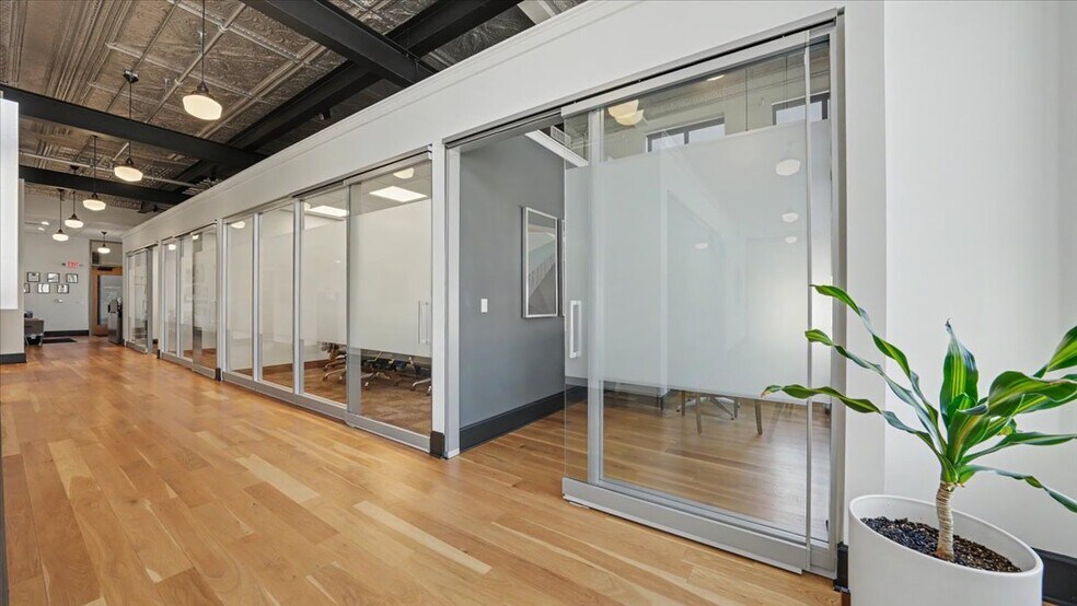 More Photos Of 102 Walnut St, Winona Office Residential For Sale