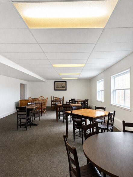 More Photos Of 5705 State Highway 20, East Springfield Restaurant For Lease