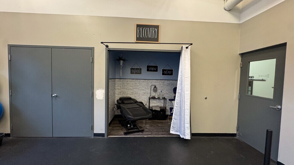 More Photos Of 5133 Darrow Rd, Hudson Health Club For Sale