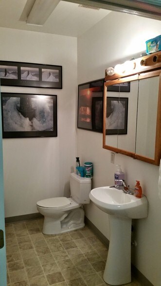 More Photos Of 480 Century Dr, Salt Lake City Showroom For Sale