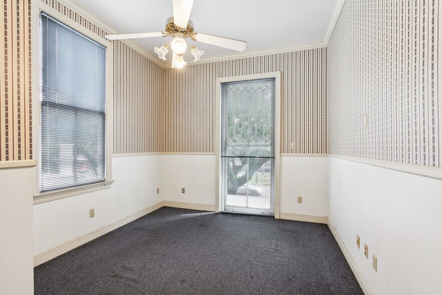 More Photos Of , New Orleans Office For Sale