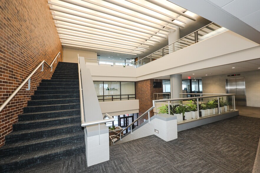 More Photos Of 30 Temple St, Nashua Office For Lease