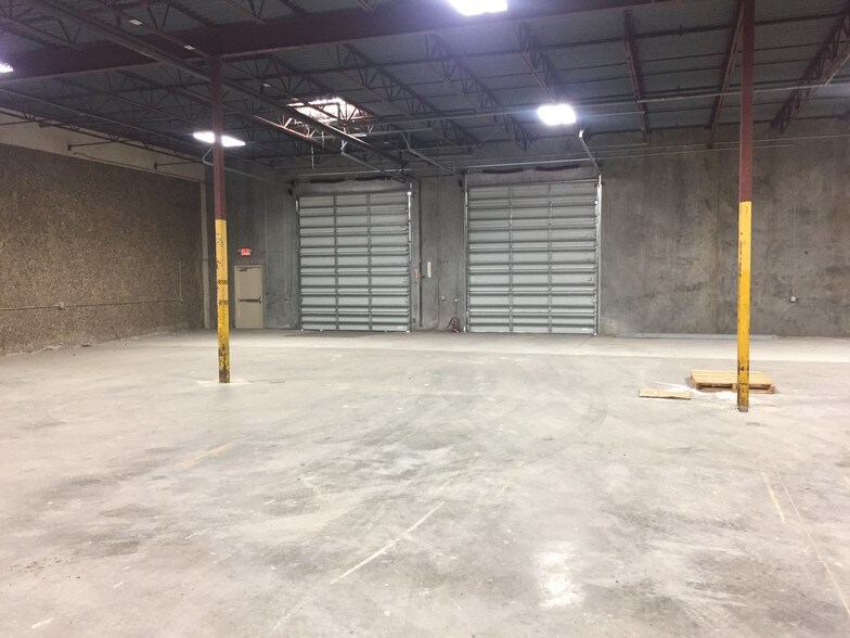 More Photos Of 101 45th St, Corpus Christi Distribution For Lease