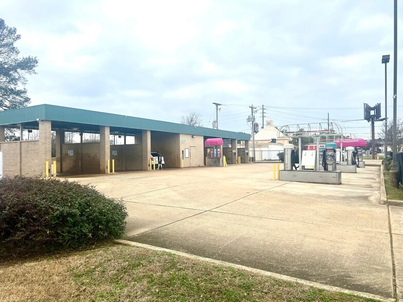 Primary Photo Of 2828 Coronado Dr, Shreveport Carwash For Sale