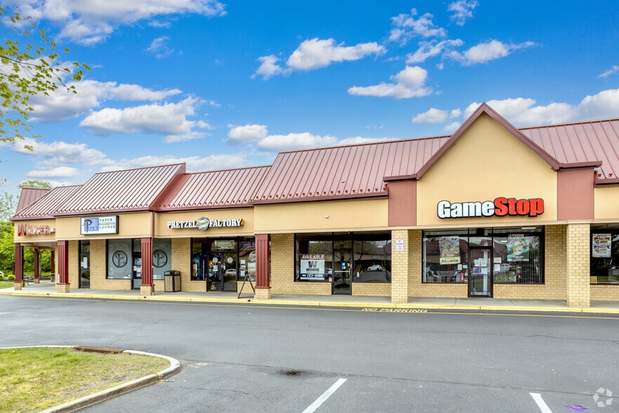 More Photos Of 230 N Maple Ave, Marlton Unknown For Lease