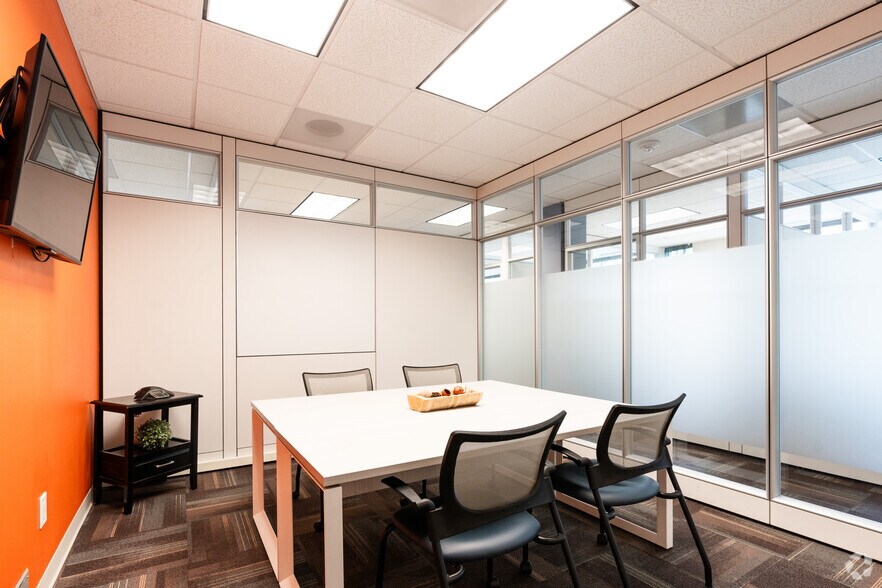 More Photos Of 4801 Glenwood Ave, Raleigh Coworking Space