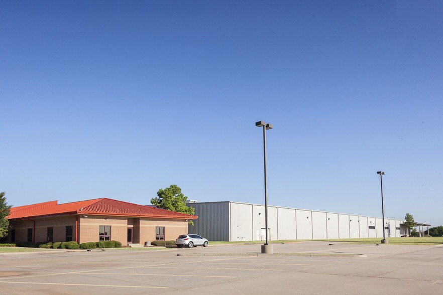 More Photos Of 4101 SE 85th St, Oklahoma City Manufacturing For Lease