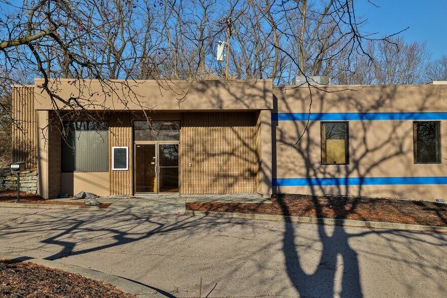 More Photos Of 3989 S US Route 42, Lebanon Office For Sale